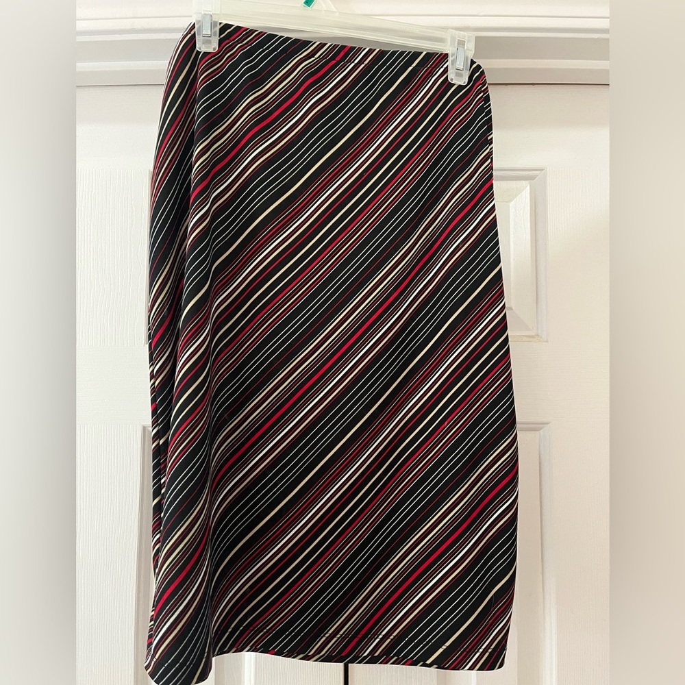 ❤️ Black/White/Red Skirt